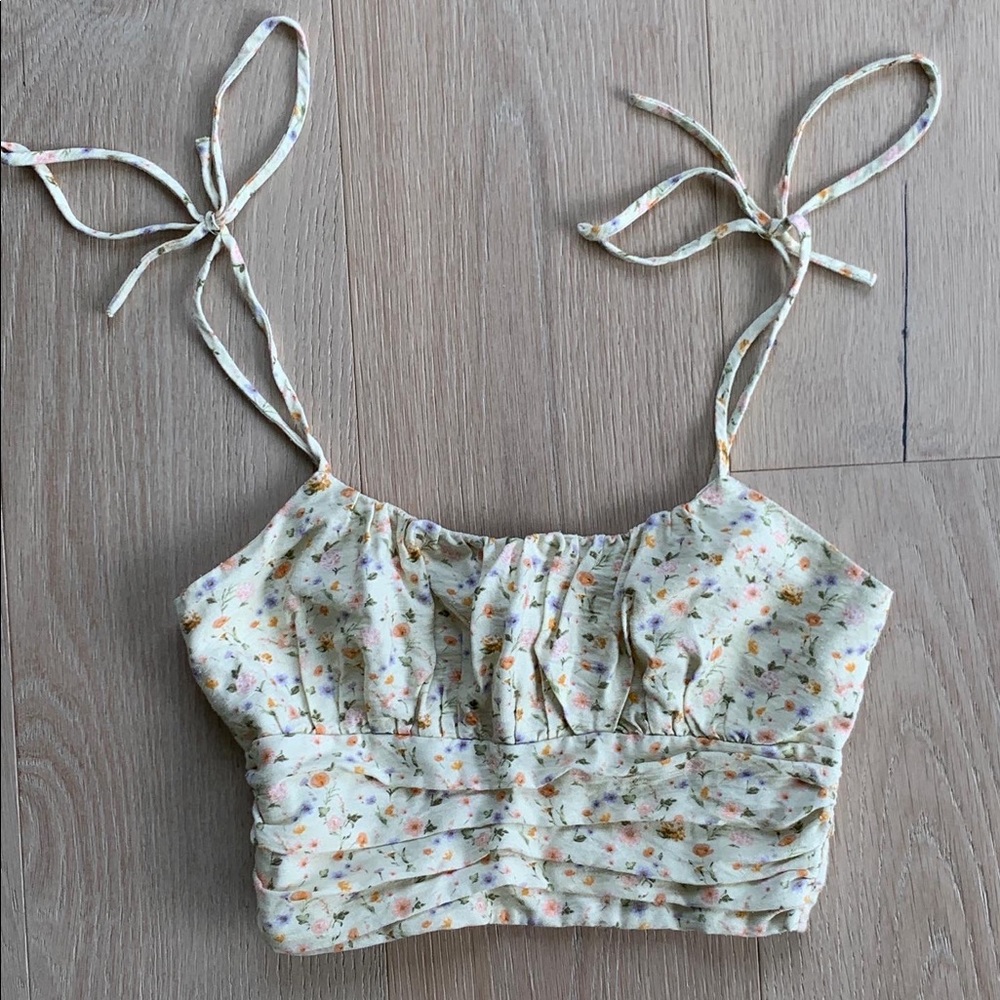 Forever 21 light yellow floral summer crop top